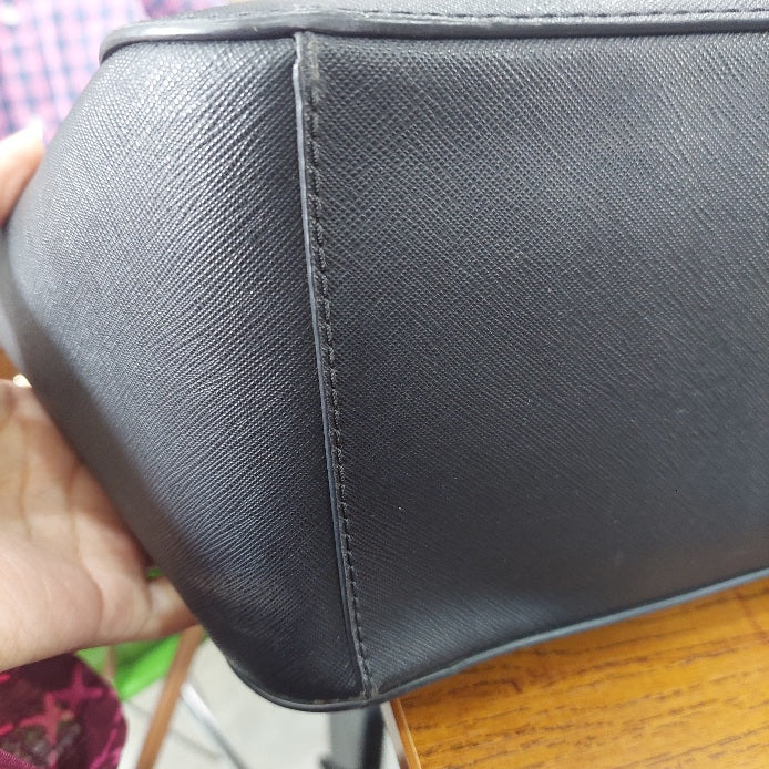 Michael Kors Black Jet Set Large Saffiano Leather Shoulder Bag | Gently Used |