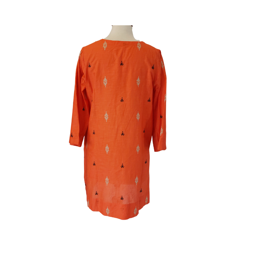 Hira Sardar Orange Thread Embroidered Kurta | Pre Loved |