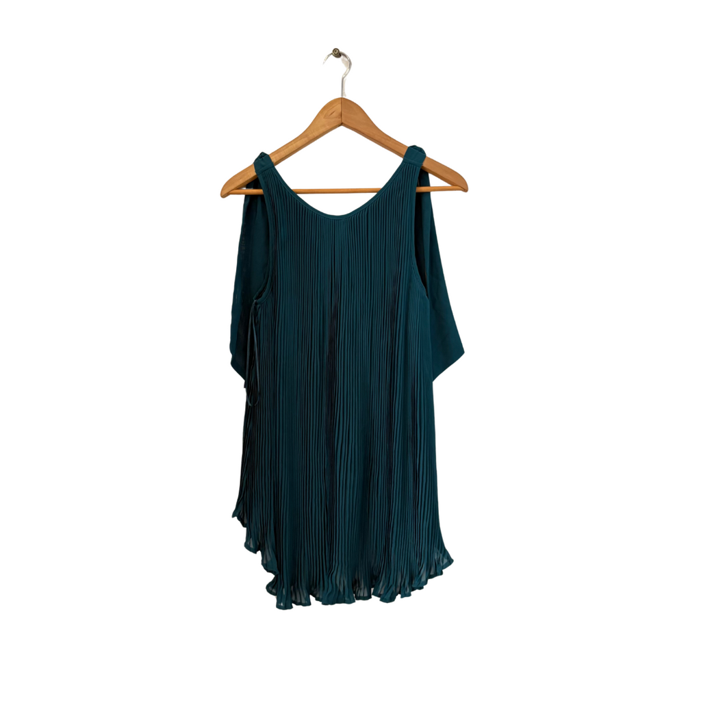 Romeo + Juliet Teal Pleated Sleeveless Top | Gently Used |