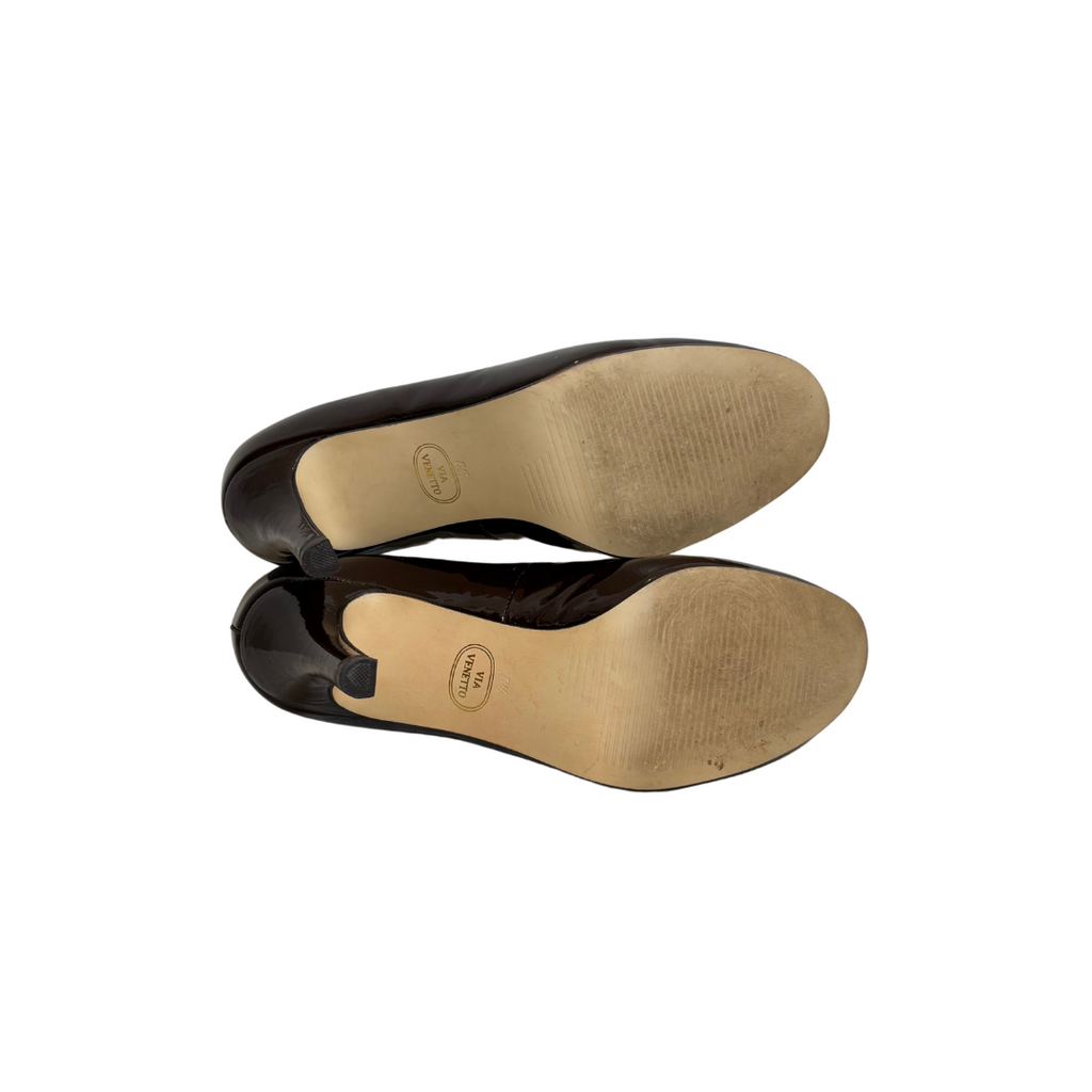 Via Venetto Brown Patent Peep Toe Heels | Pre Loved |