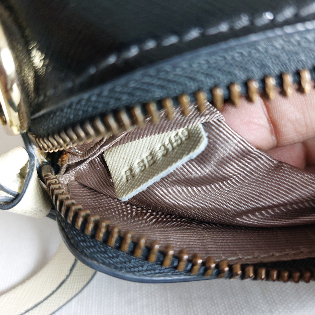 Marc Jacobs Beige & Black Multi Snapshot Crossbody Bag | Pre Loved |