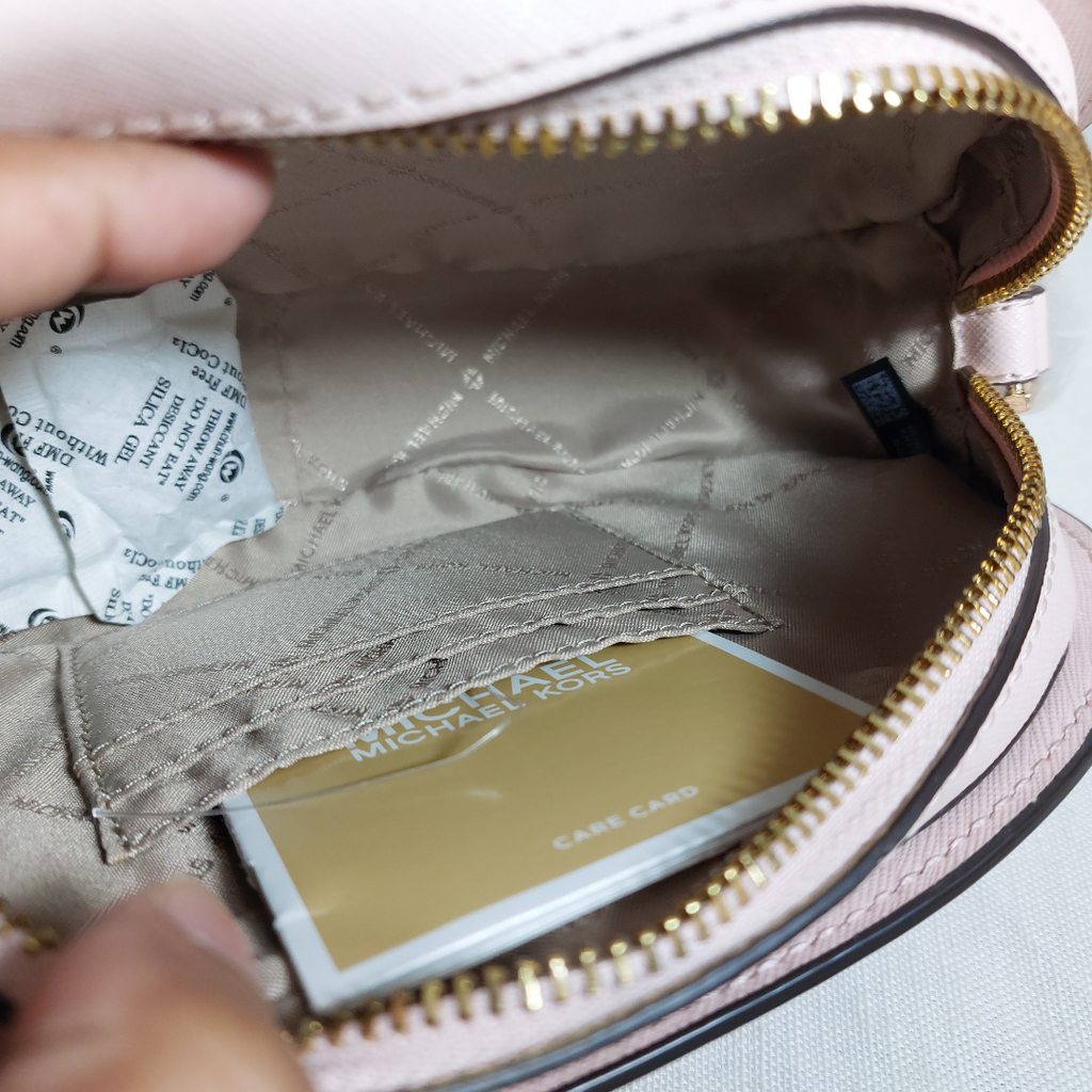 Michael Kors Light Pink Saffiano Leather Jet Set Oval Crossbody Bag | Like New |