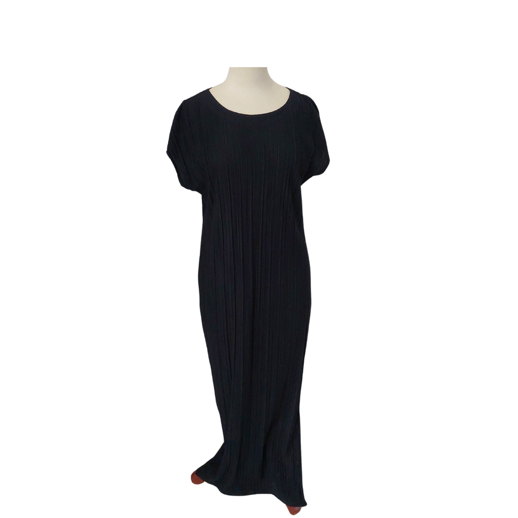 Scoop Black Pleated Cap-sleeves Maxi Dress | Gently Used |