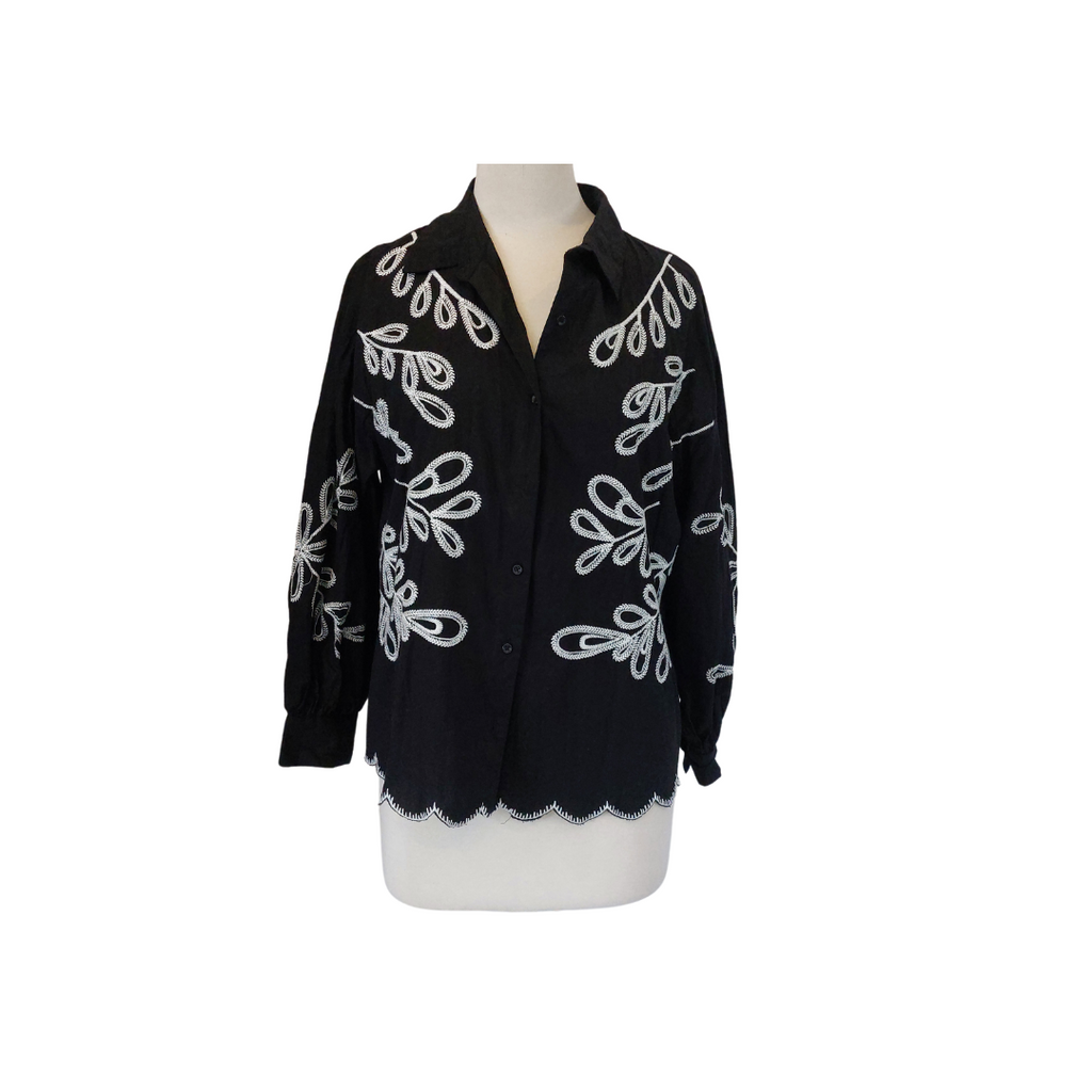 Max Black & White Embroidered Collared Shirt | Gently Used |