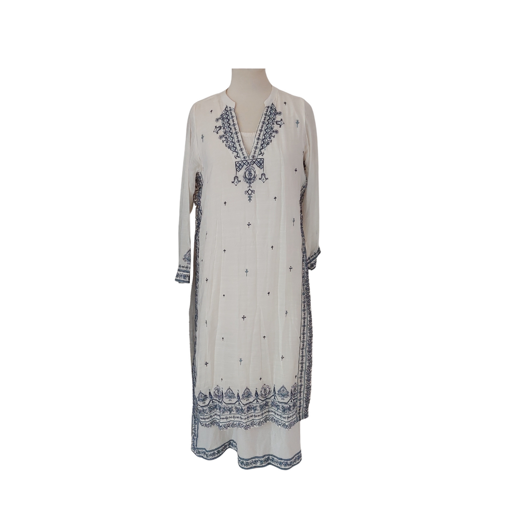 Zaib Cream & Blue Embroidered Outfit (4 Pieces) | Gently Used |