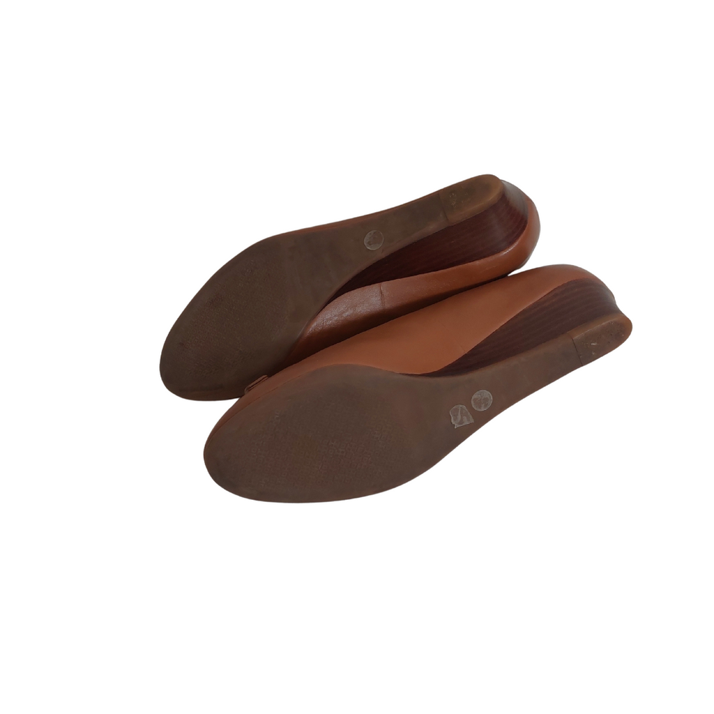 Tory Burch Brown Leather Gabriel Wedge Pumps | Pre Loved |