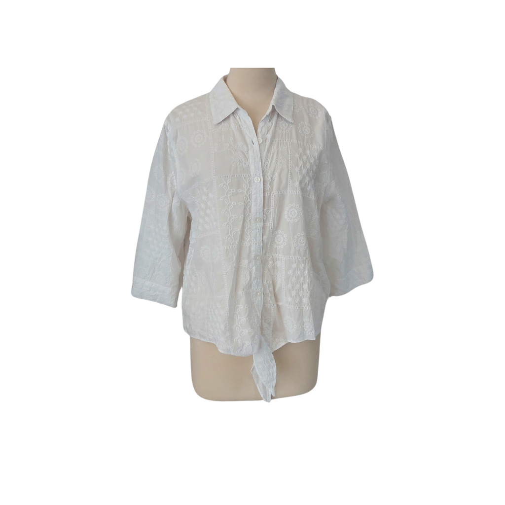 Alfred Dunner White Embroidered Collared Shirt | Gently Used |