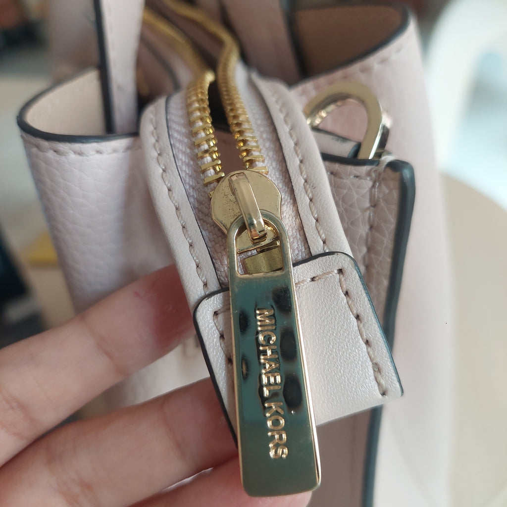 Michael Kors Light Pink Leather Emilia Satchel | Pre Loved |