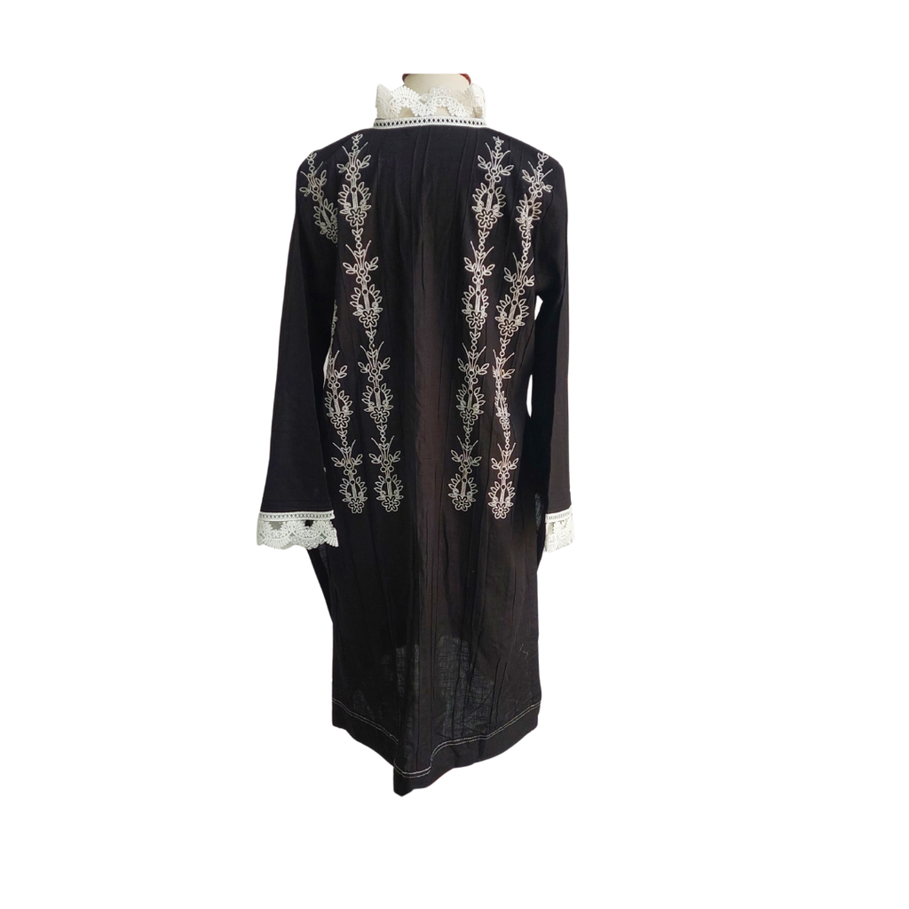 Uzma Sattar Black & White Embroidered Kurta | Pre Loved |