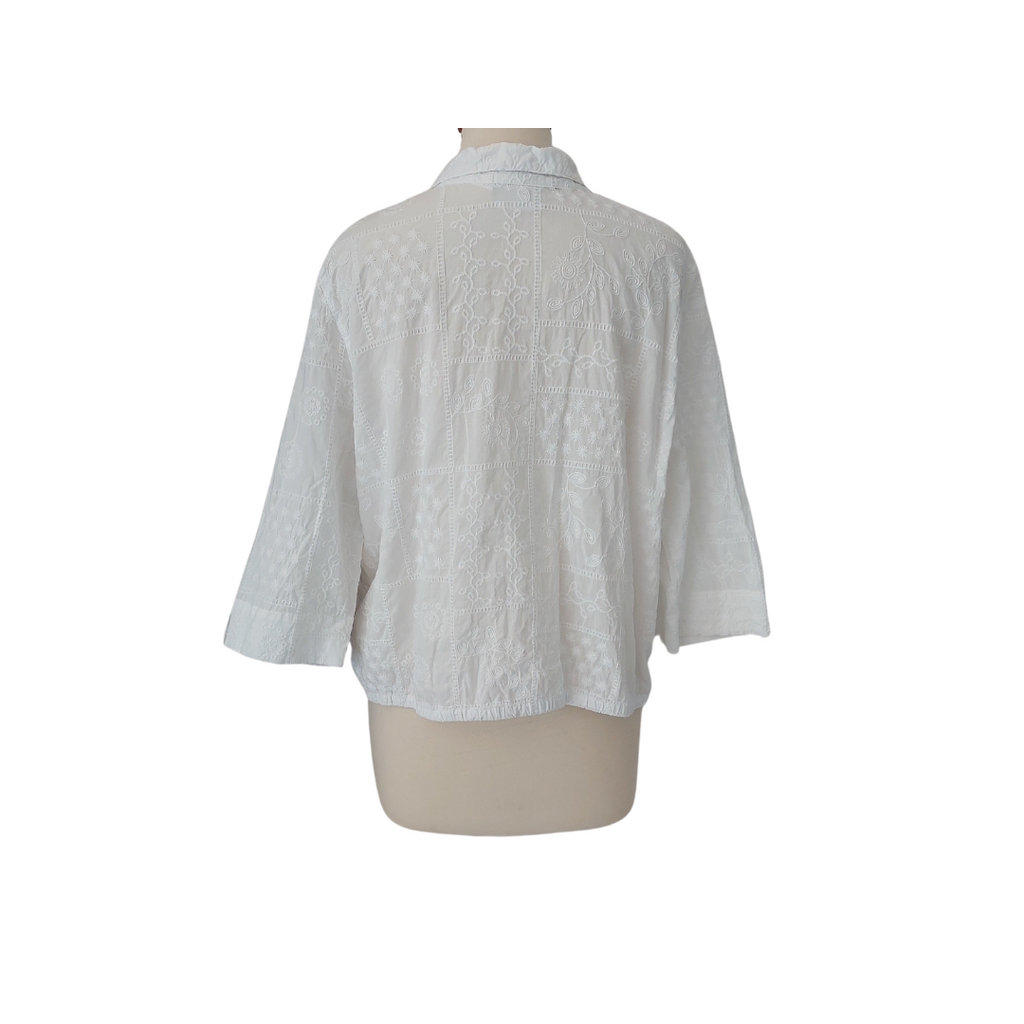 Alfred Dunner White Embroidered Collared Shirt | Gently Used |