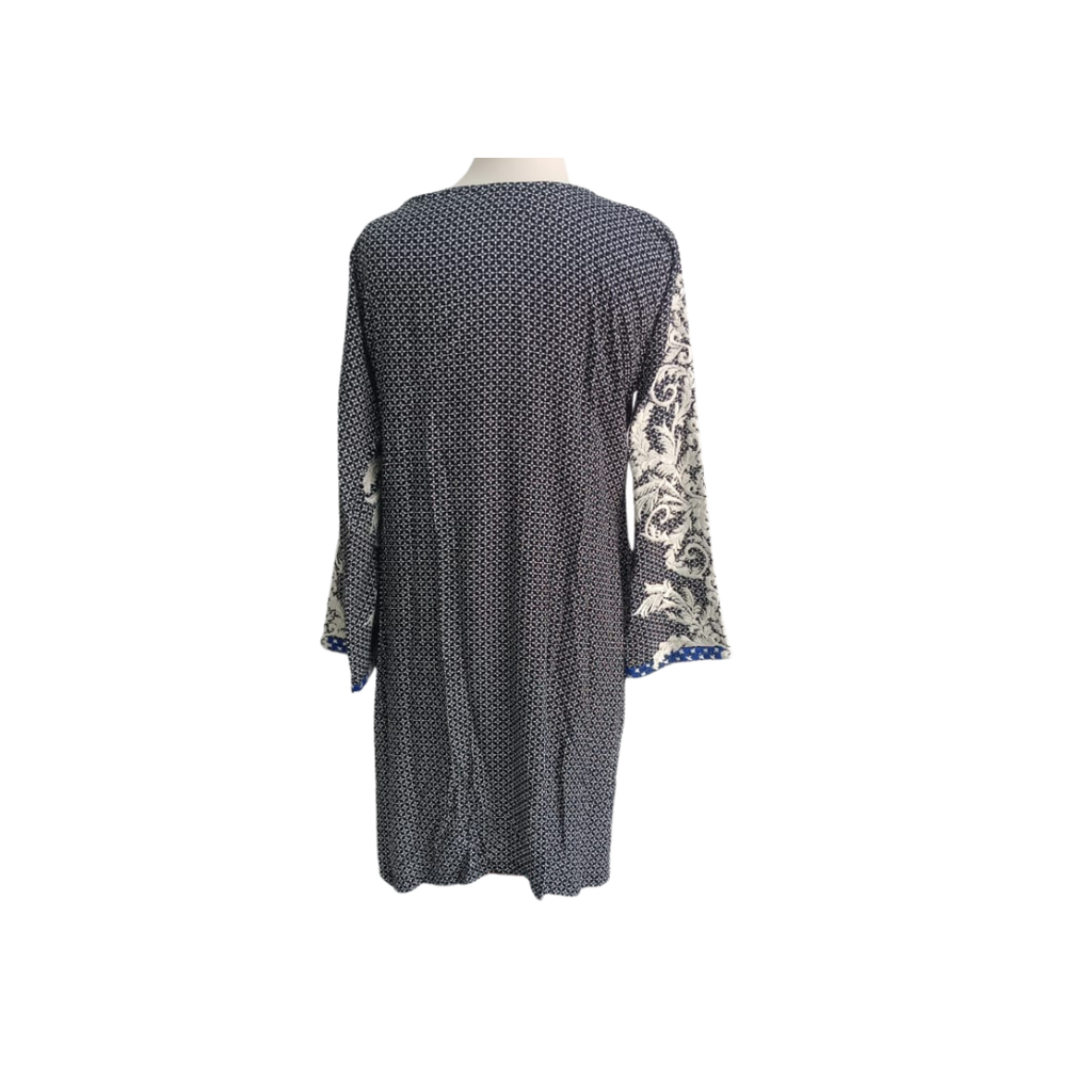 Ayesha F Hashwani Black Embroidered Tassel Detail Kurta | Gently Used |