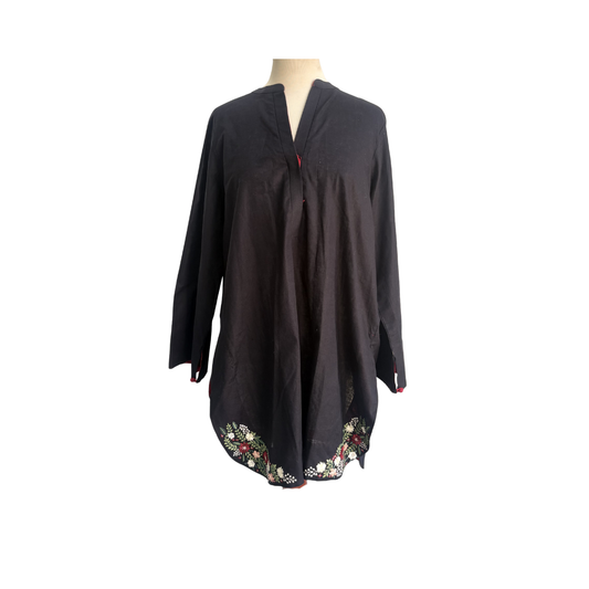 Uzma Sattar Dark Navy And Red Embroidered Outfit (2 Pieces) | Brand New |