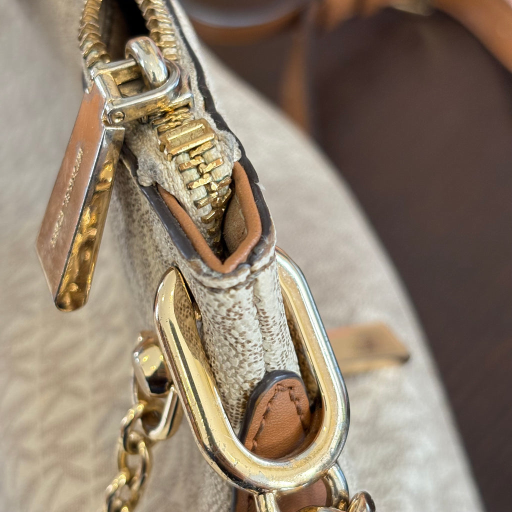 Michael Kors Vanilla Lillie Large Messenger Handbag | Pre Loved |