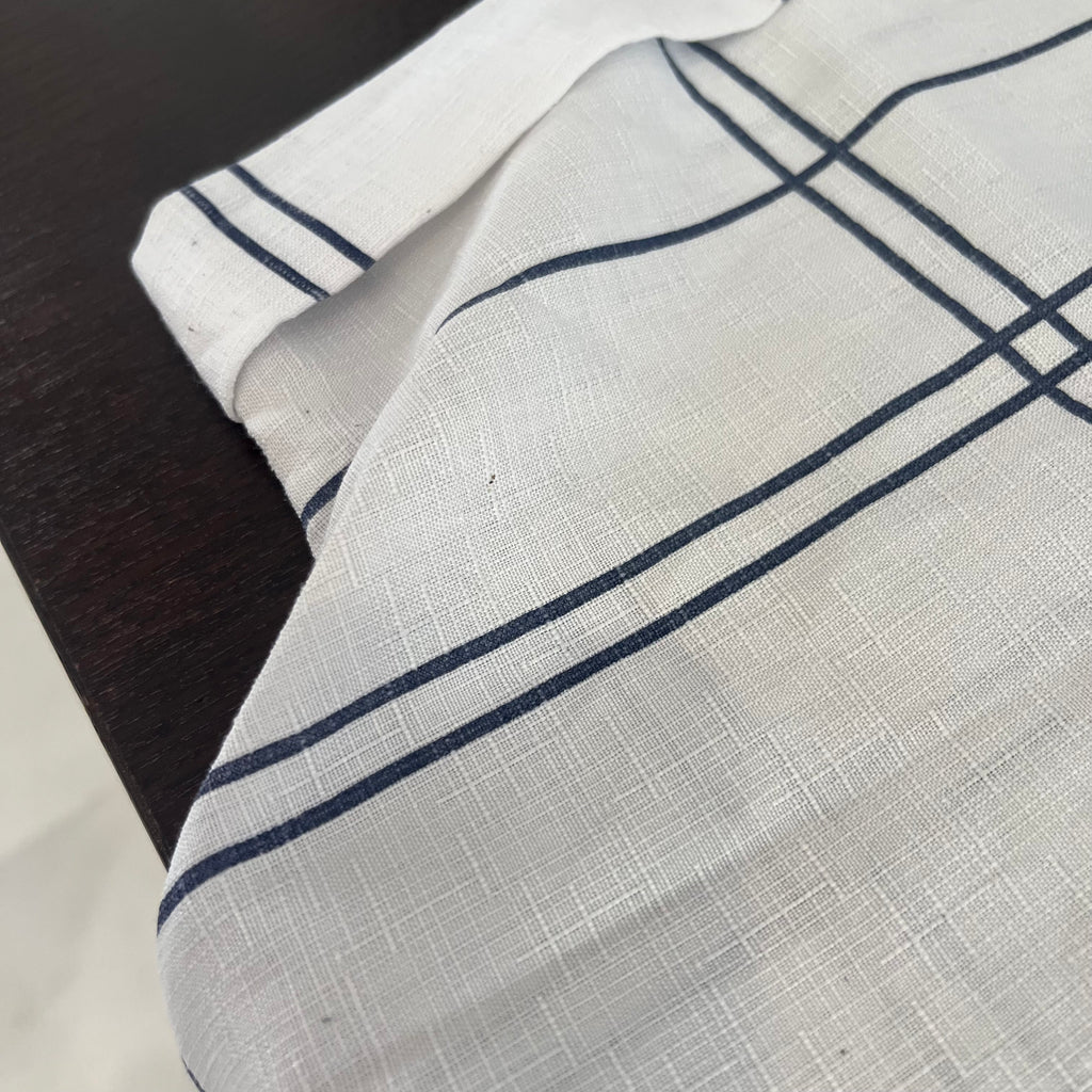 Jingyi Fushi White & Black Cropped Collared Shirt | Pre Loved |