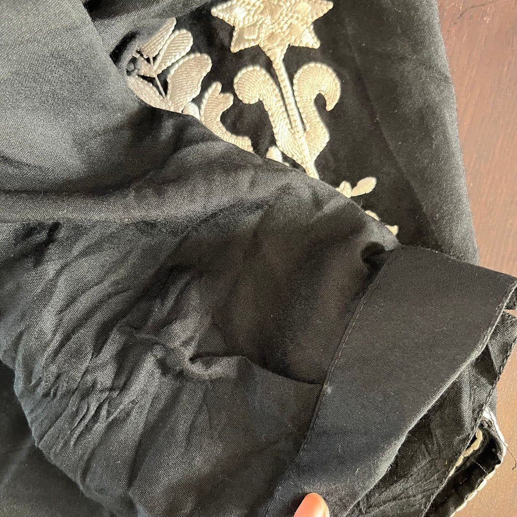 Saira Habib Black & White Embroidered Kurta | Pre Loved |