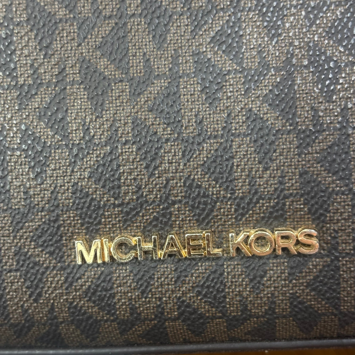 Michael Kors Suri Brown Marigold Signature Bucket Bag | Pre Loved |