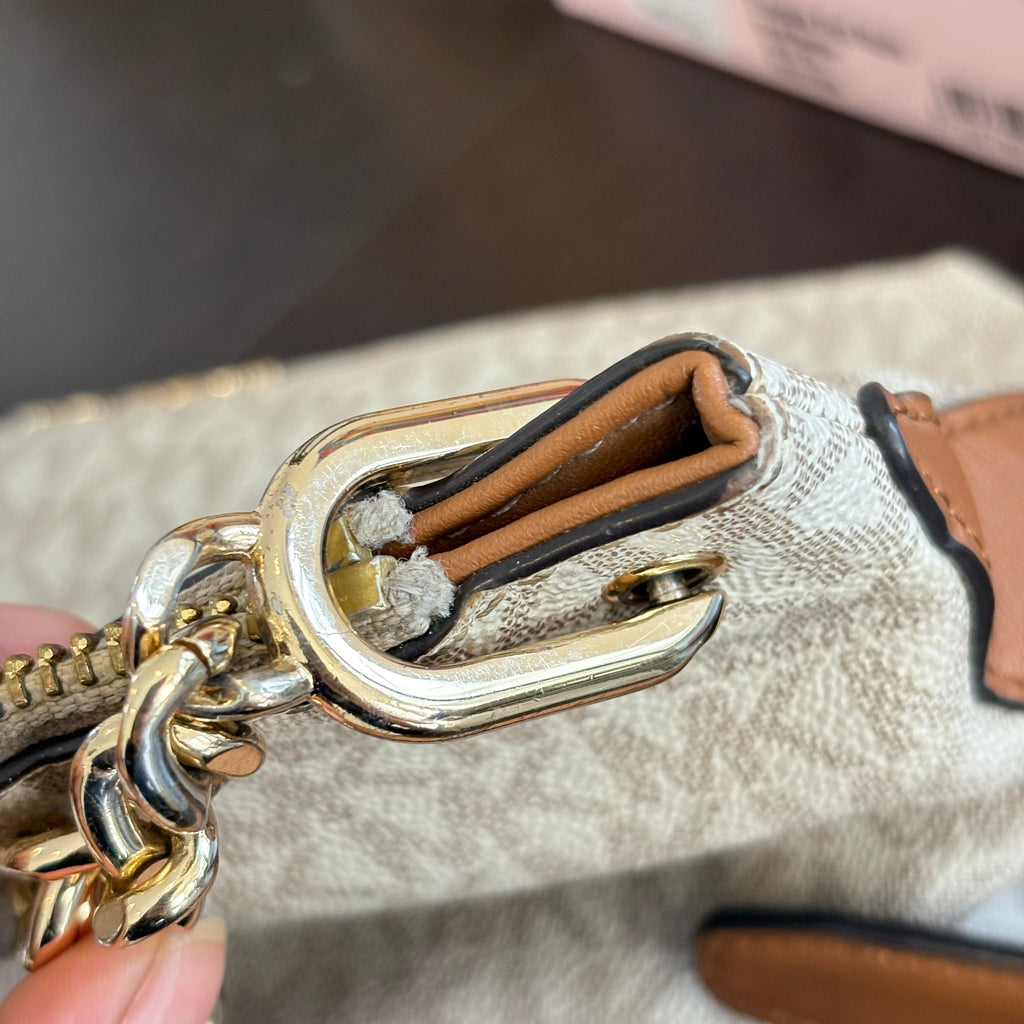 Michael Kors Vanilla Lillie Large Messenger Handbag | Pre Loved |