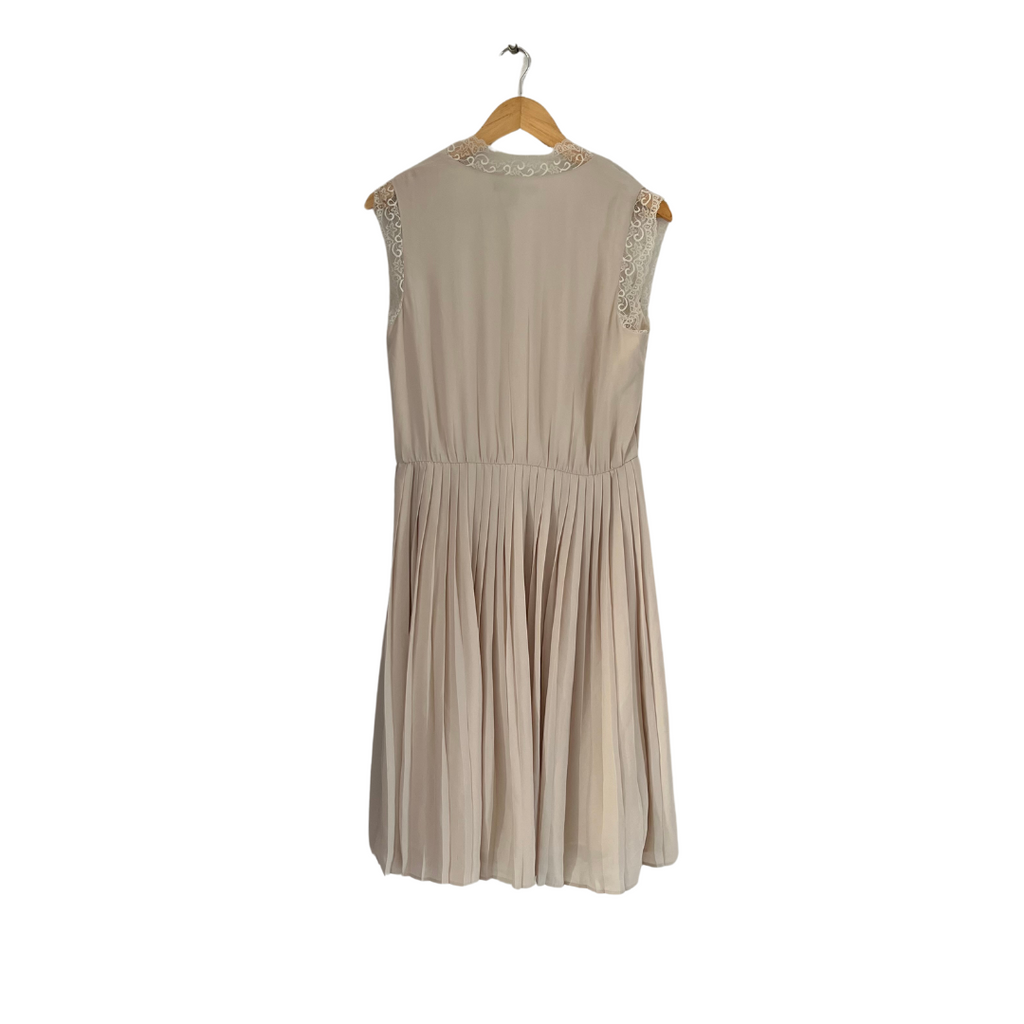 Banana Republic Beige Lace Pleated Sleeveless Knee-length Dress | Gently Used |