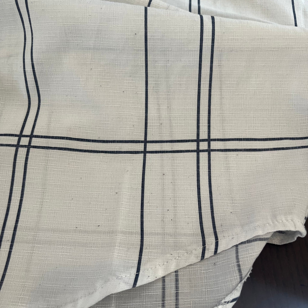 Jingyi Fushi White & Black Cropped Collared Shirt | Pre Loved |