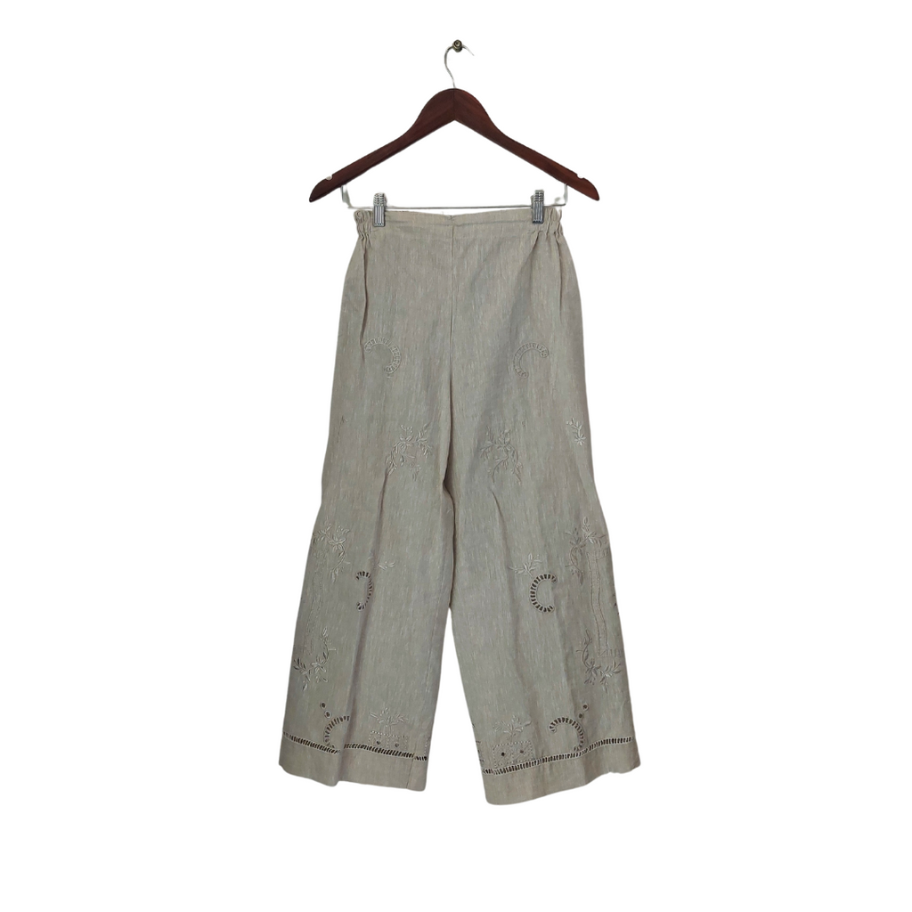 Nia Mia Light Grey Embroidered Cut-Work Co-Ord Set | Gently Used |