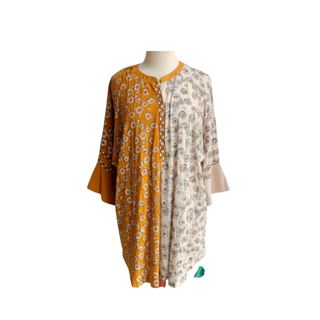 Blocked Textiles Two-Toned Floral Printed Kurta | Like New |
