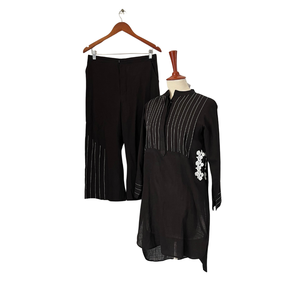 Couture By Sami Shah Black & White Embroidered Outfit (2 pieces) | Pre Loved |