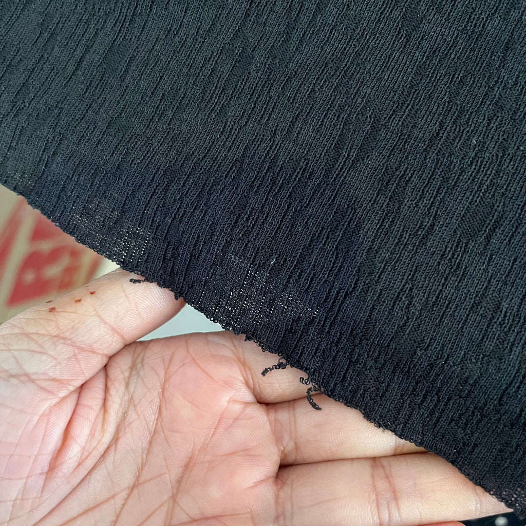 Mango Black V-neck Sleeveless Crinkle Top | Pre Loved |