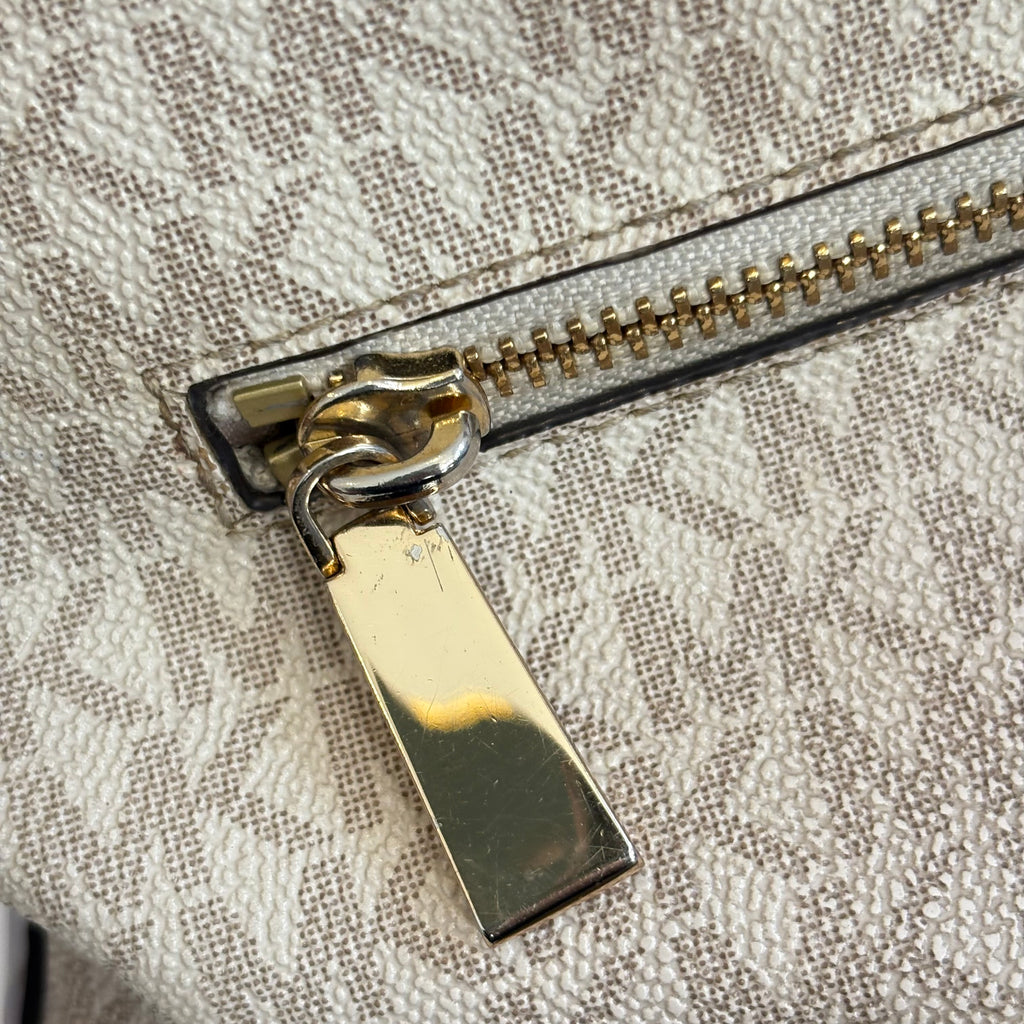 Michael Kors Vanilla Lillie Large Messenger Handbag | Pre Loved |