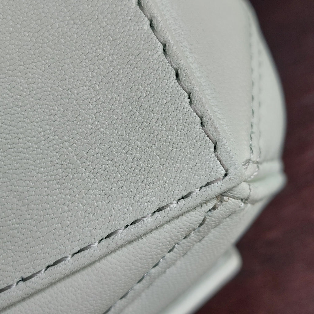 Warp Mint Green Puffer Clutch | Gently Used |