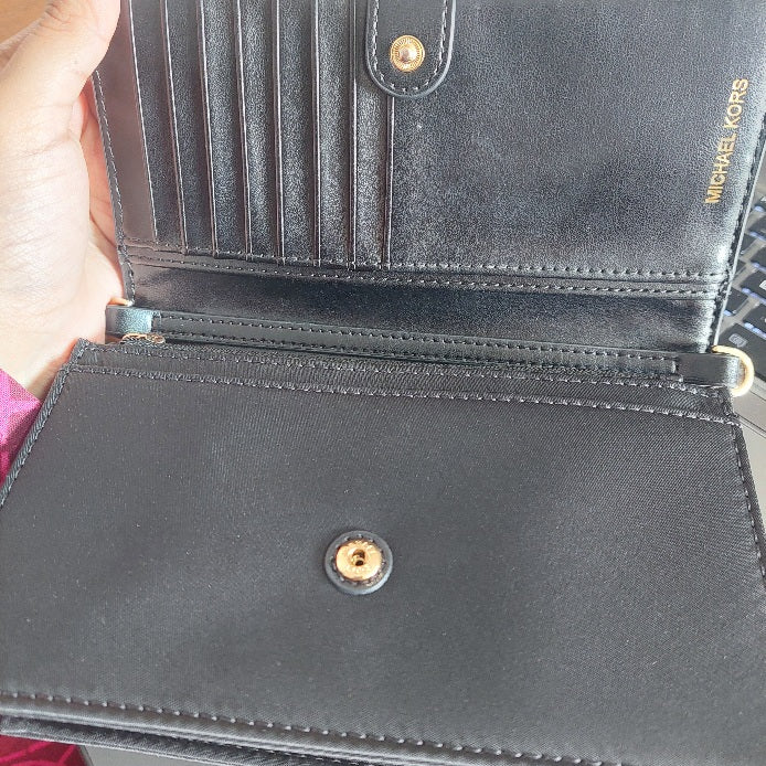 Michael Kors Black Nylon Jet Set Small Gabardine Smartphone Crossbody Bag | Gently Used |