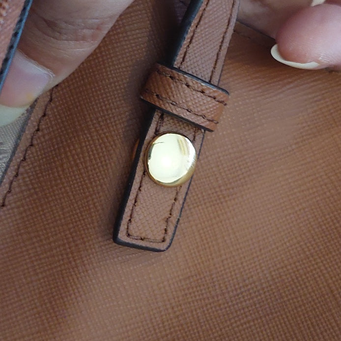 Michael Kors Vanilla Monogrammed Leather Crossbody Bag | Gently Used |