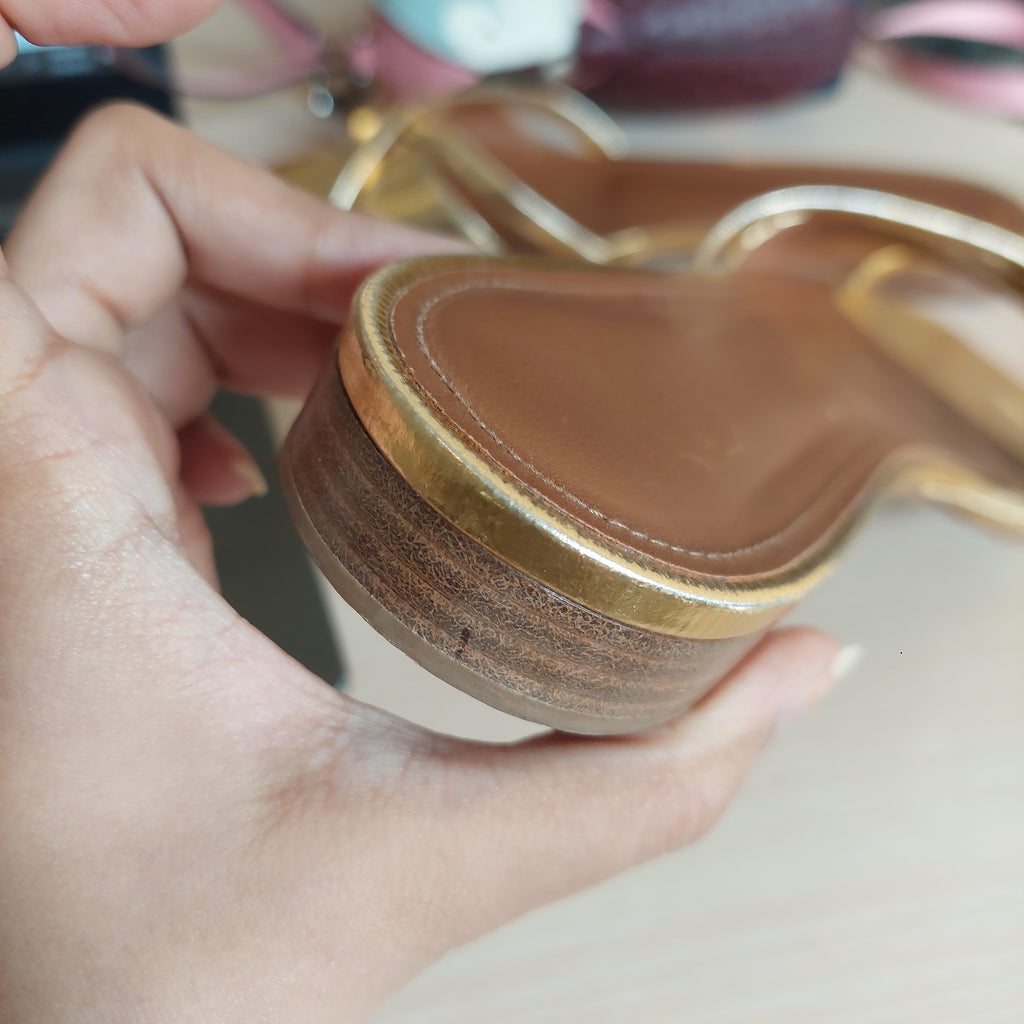 Malone Souliers Gold Textured Leather Penn Flat Slides | Pre Loved |