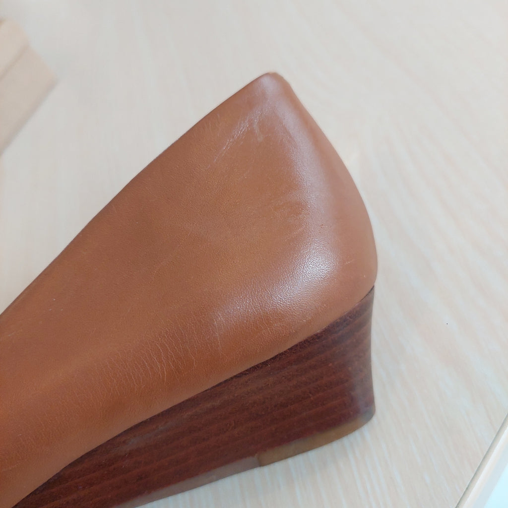 Tory Burch Brown Leather Gabriel Wedge Pumps | Pre Loved |