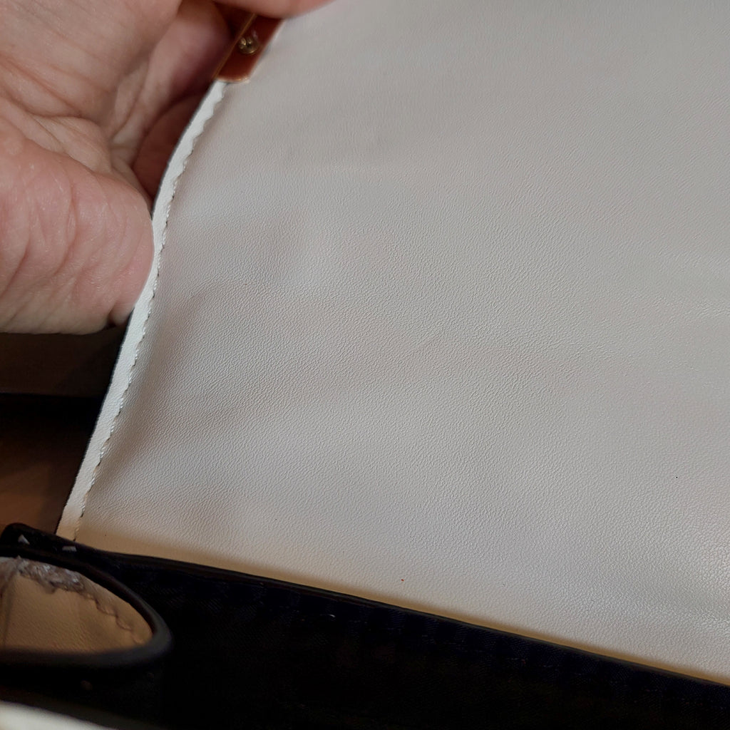 River Island White Croc Textured Faux Leather Crossbody Bag | Pre Loved |