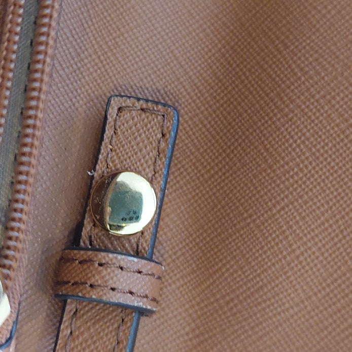 Michael Kors Vanilla Monogrammed Leather Crossbody Bag | Gently Used |