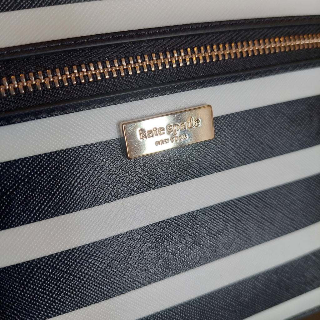Kate Spade Black And White Stripe Shore Street Sailing Stripe Tinie Wristlet | Like New |