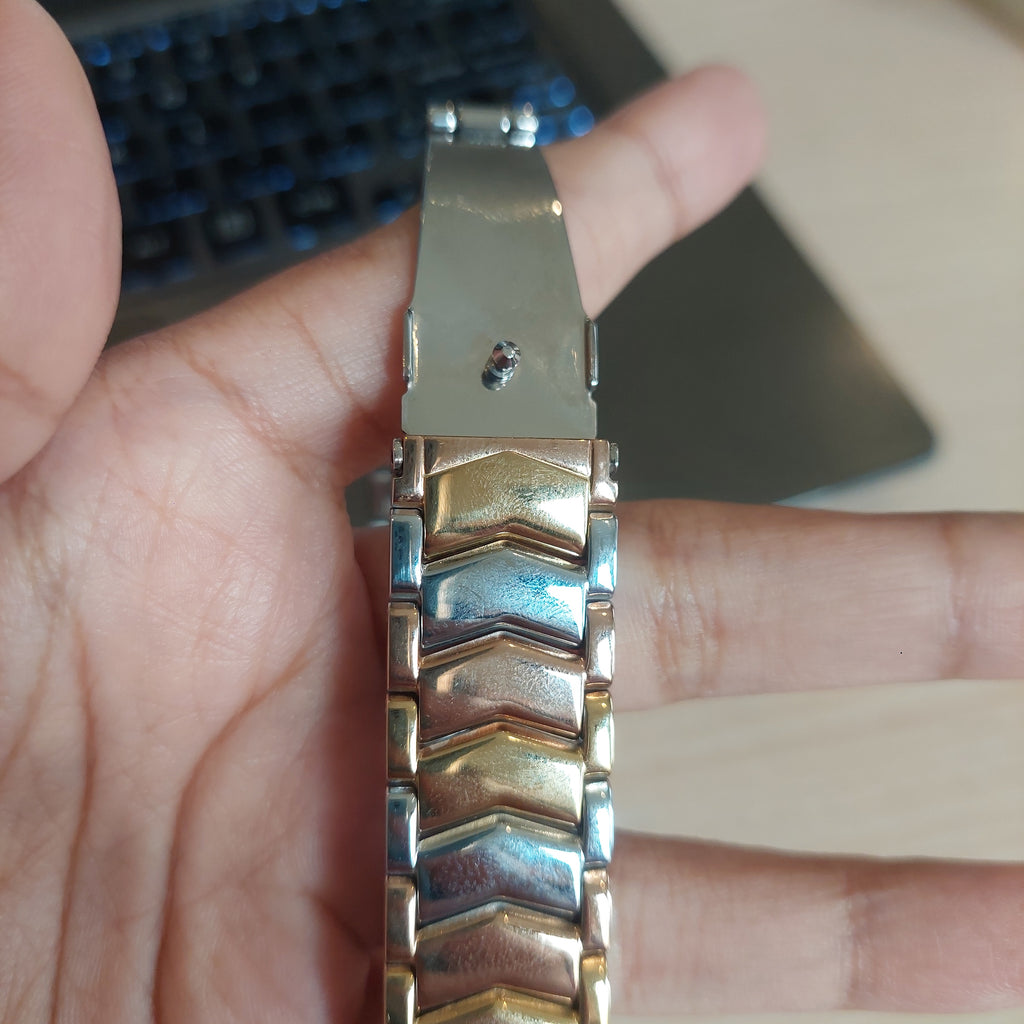 Michael Kors Stones Embellished Round Dial MK 6686 Stainless Steel Analog Watch | Gently Used |