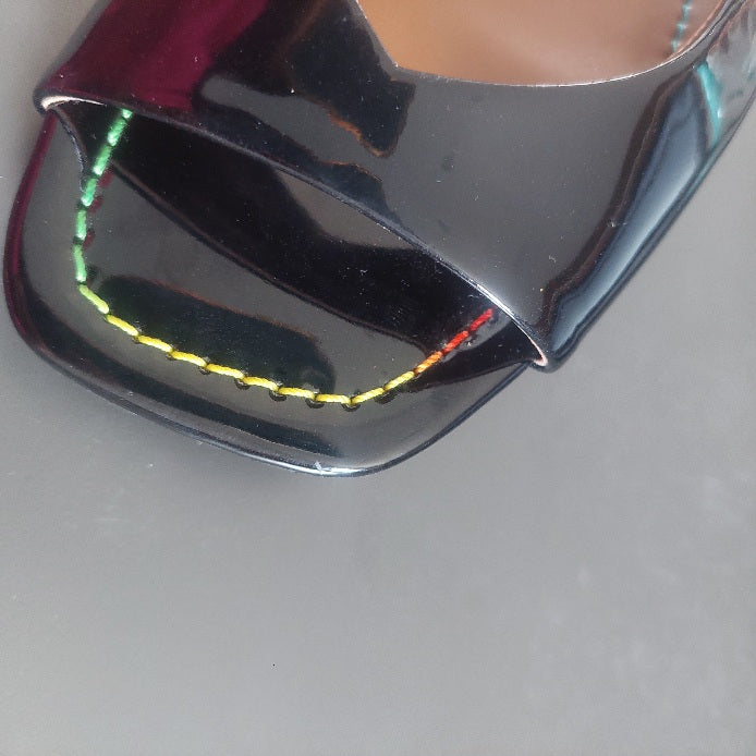 Kurt Geiger Black Patent Leather Princely Sandal | Like New |