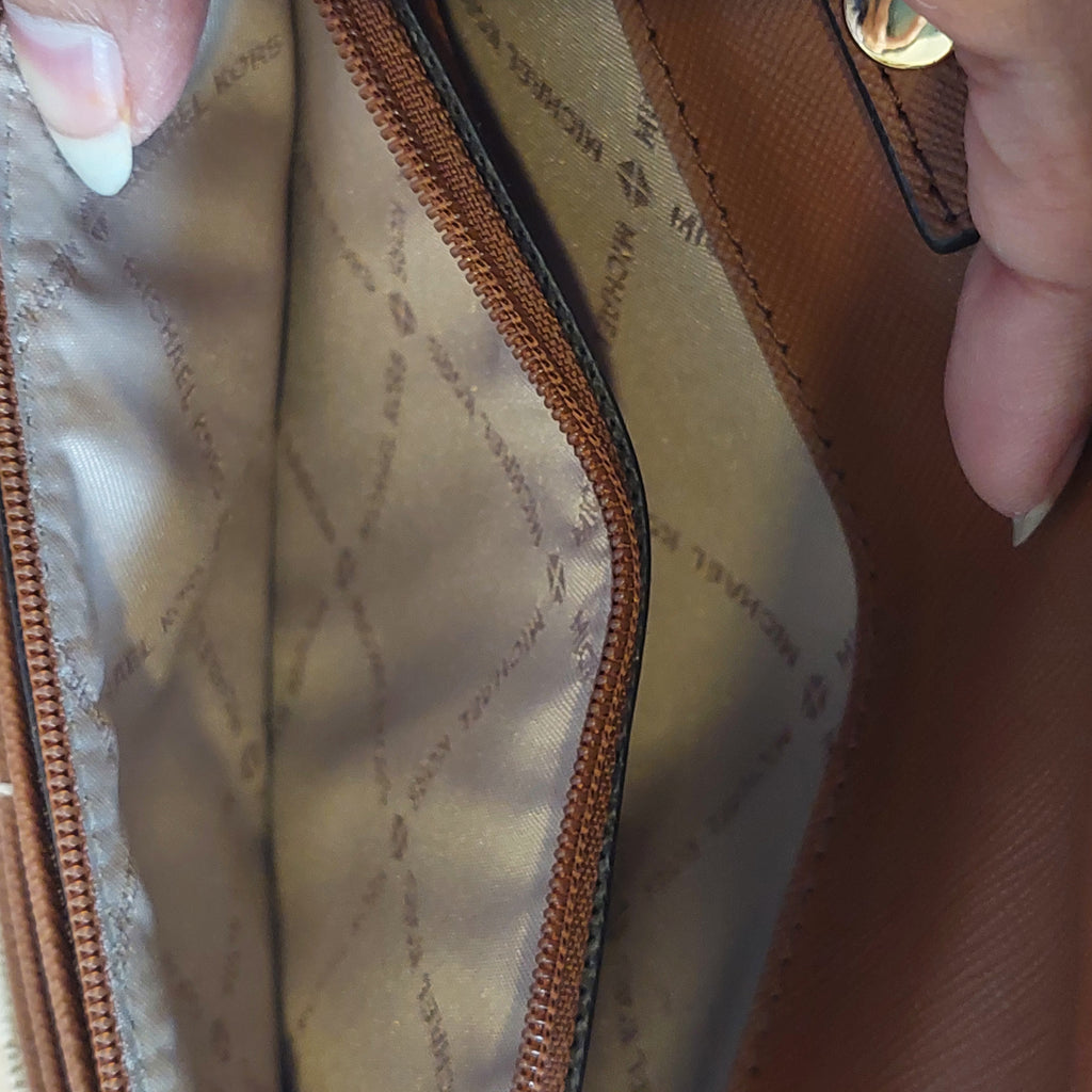 Michael Kors Vanilla Monogrammed Leather Crossbody Bag | Gently Used |