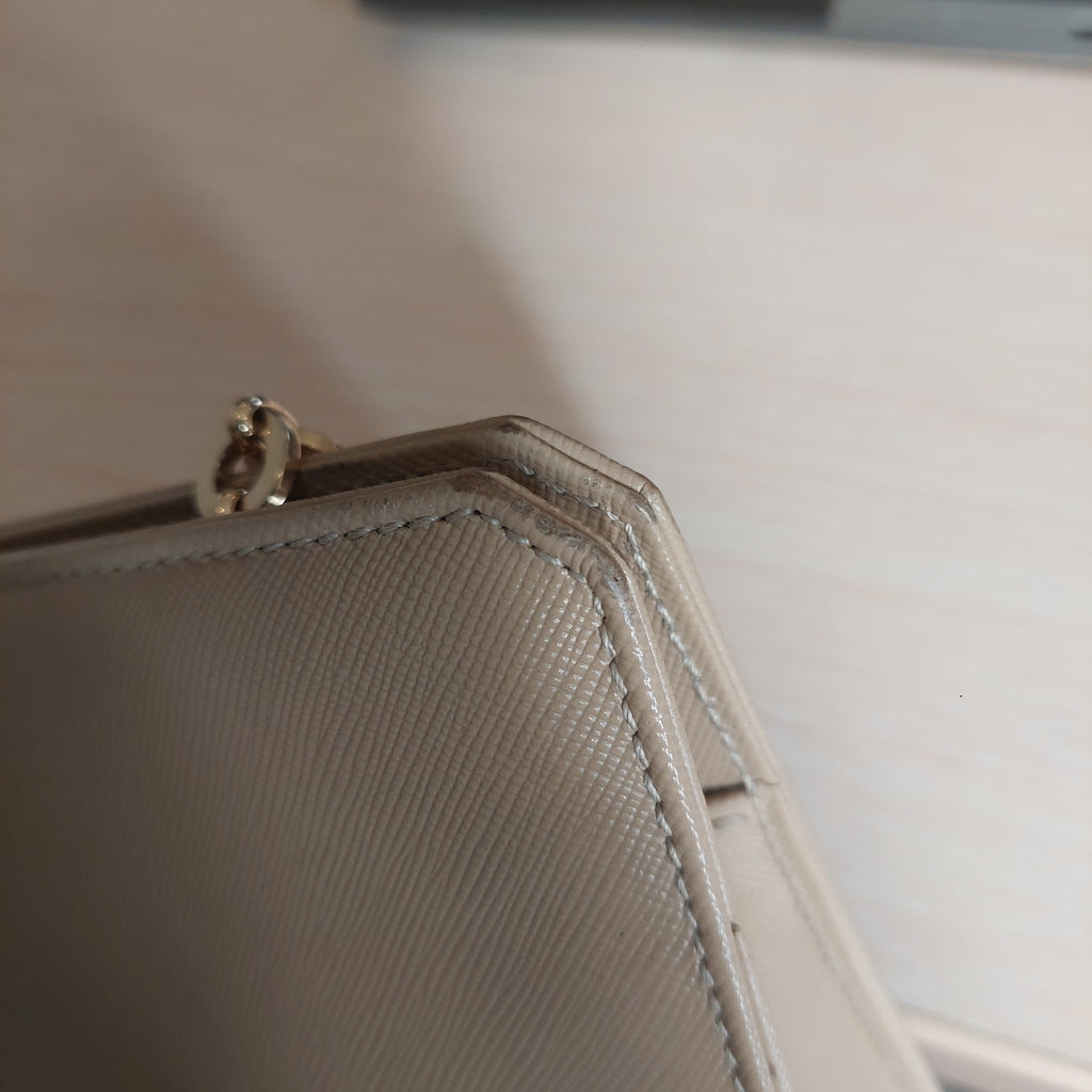 Salvatore Ferragamo Beige Leather Gancini Chain Shoulder Bag | Pre Loved |