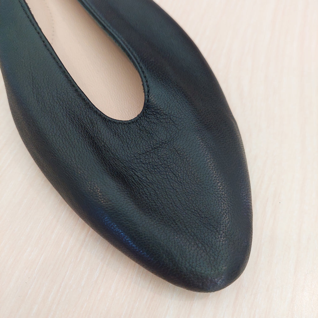 ZARA Black Leather Ballet Flats | Pre Loved |