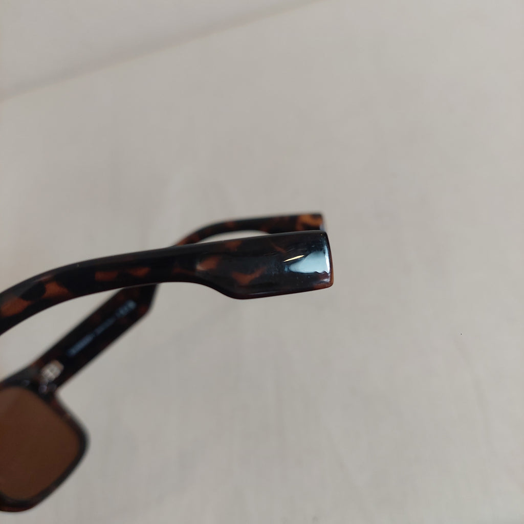 Burberry B4358 Brown Gradient Sunglasses | Gently Used |