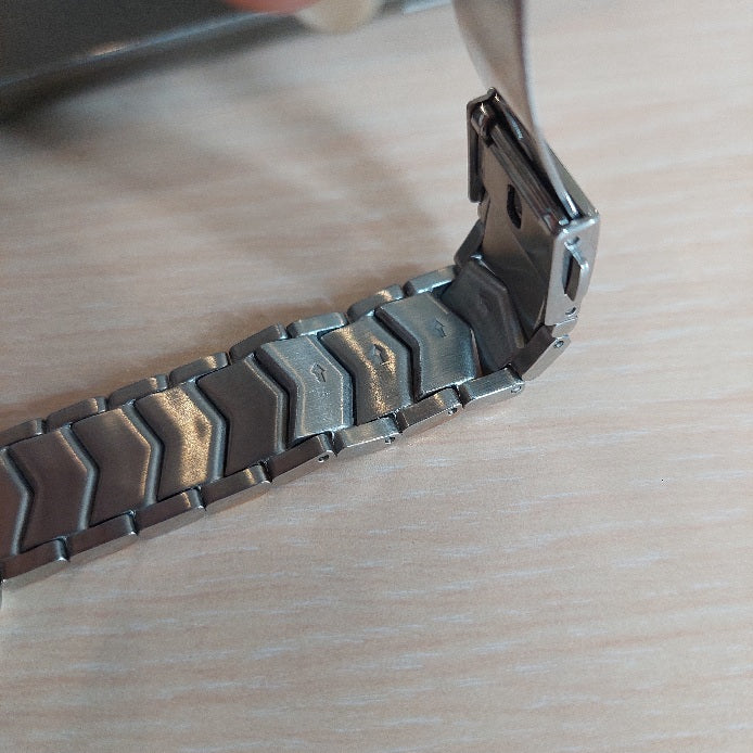 Michael Kors Stones Embellished Round Dial MK 6686 Stainless Steel Analog Watch | Gently Used |