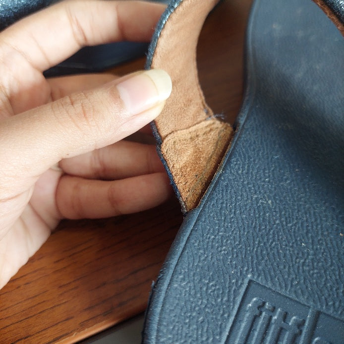 FitFlop Navy Shimmer Lulu Thong Sandals | Pre Loved |