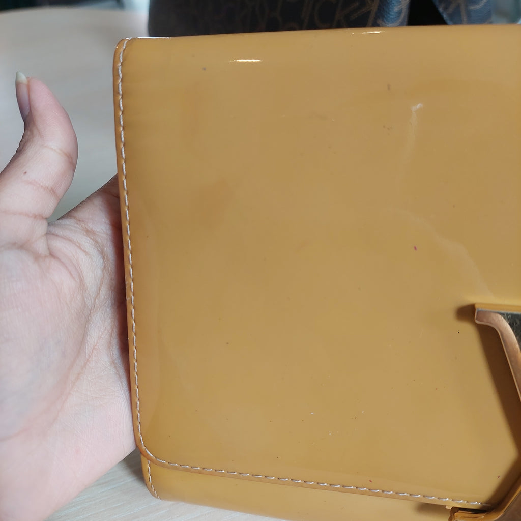 Louis Vuitton Beige Vernis Leather Louise Clutch | Pre Loved |