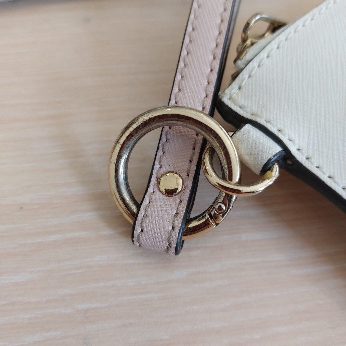 Michael Kors White Leather Large Wristlet | Pre Loved |