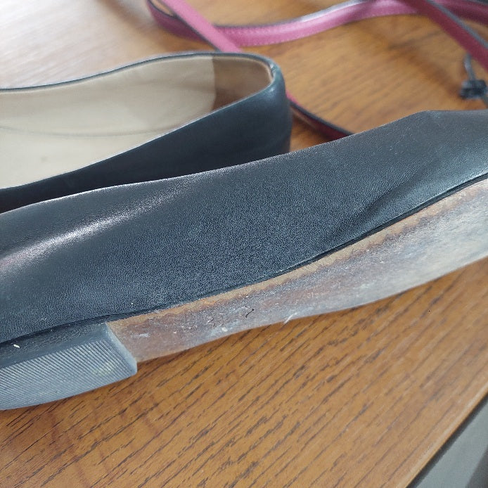 Tory Burch Black Leather Chelsea Cap-Toe Ballet Flats | Pre Loved |