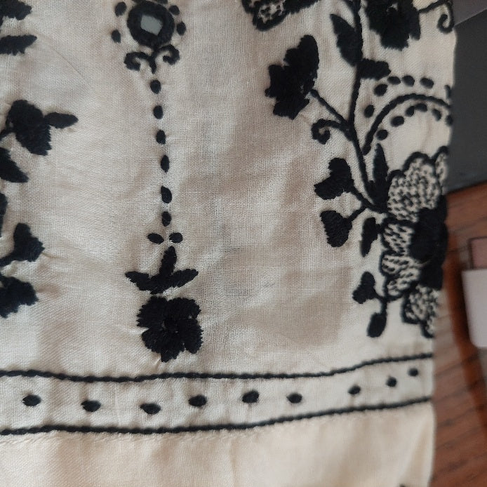 Princess & The Cake Cream & Black Embroidered Kurta  | Pre Loved |
