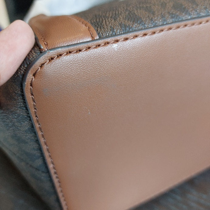 Michael Kors Brown Leather 'Pratt' Small Messenger Crossbody Bag | Brand New |