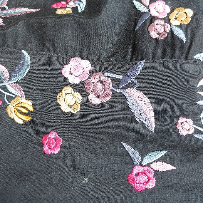 ZARA Black Floral Embroidered Collared Button Down Shirt | Gently Used |